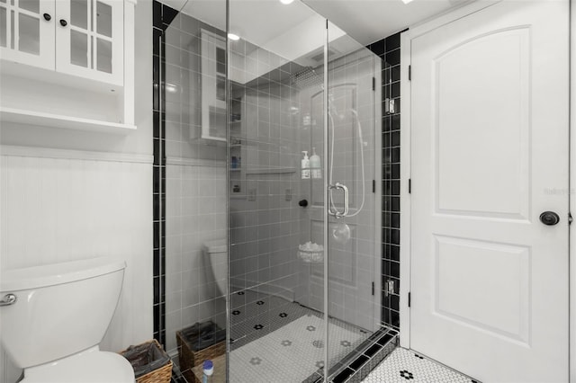 60 Lakeview Ct, Palm Harbor, FL 34683 - full bath featuring toilet, a stall shower, and tile patterned floors