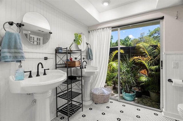 60 Lakeview Ct, Palm Harbor, FL 34683 - view of bathroom