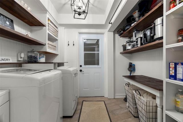 60 Lakeview Ct, Palm Harbor, FL 34683 - laundry area featuring independent washer and dryer