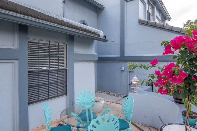 4234 Brentwood Park Cir, Tampa, FL 33624 - view of patio / terrace