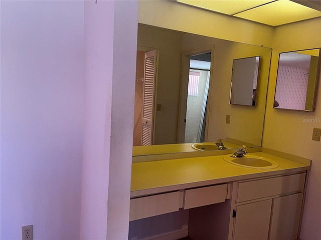 8130 Shalom Dr, Spring Hill, FL 34606 - bathroom with vanity
