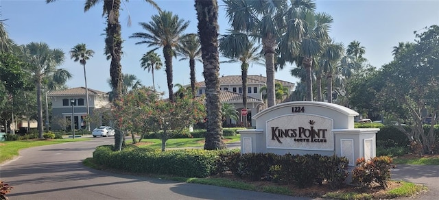 834 Tremont Greens Ln Unit 137, Sun City Center, FL 33573 - view of community sign