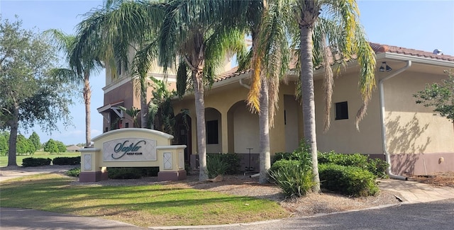 834 Tremont Greens Ln Unit 137, Sun City Center, FL 33573 - view of community sign