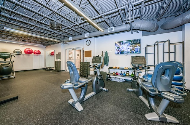 1516 E Lake Woodlands Pkwy, Oldsmar, FL 34677 - view of workout area