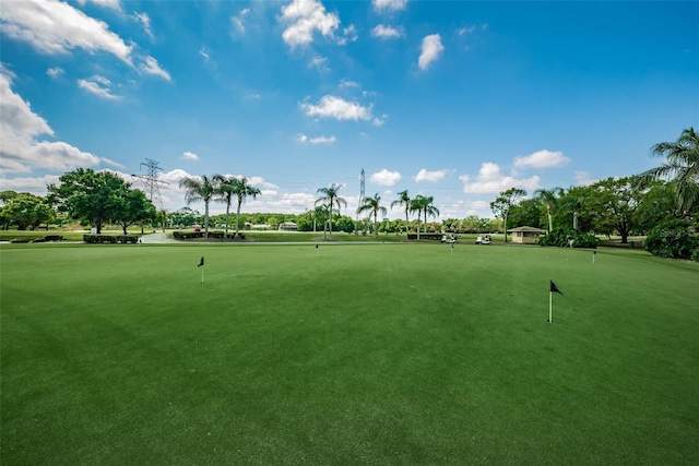 1516 E Lake Woodlands Pkwy, Oldsmar, FL 34677 - view of home's community with a putting green and golf course view