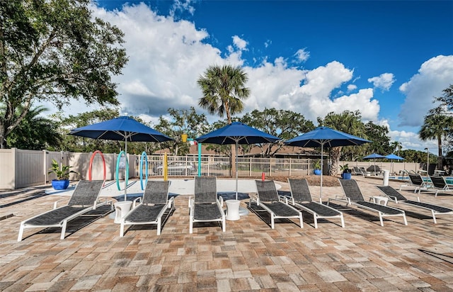 1516 E Lake Woodlands Pkwy, Oldsmar, FL 34677 - view of patio