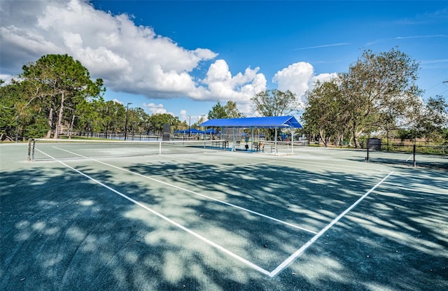 1516 E Lake Woodlands Pkwy, Oldsmar, FL 34677 - view of tennis court