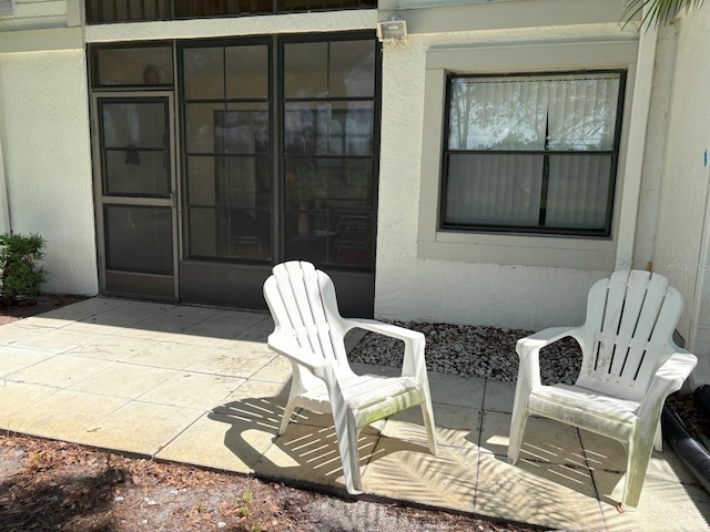 303 Meadow Ln, Oldsmar, FL 34677 - view of patio / terrace