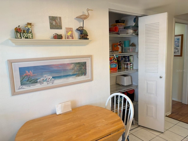 303 Meadow Ln, Oldsmar, FL 34677 - dining room featuring light tile patterned floors