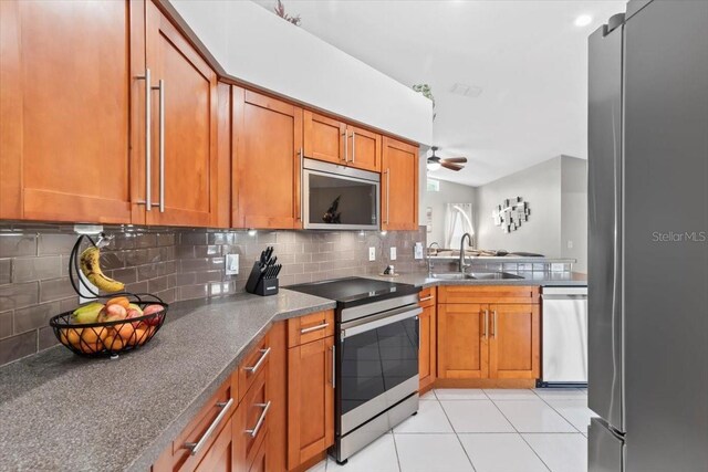 22852 Fern Ct, Land O Lakes, FL 34639 - photo 17