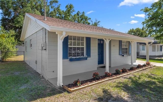 2613 E 113th Ave, Tampa, FL 33612 - ranch-style home with covered porch