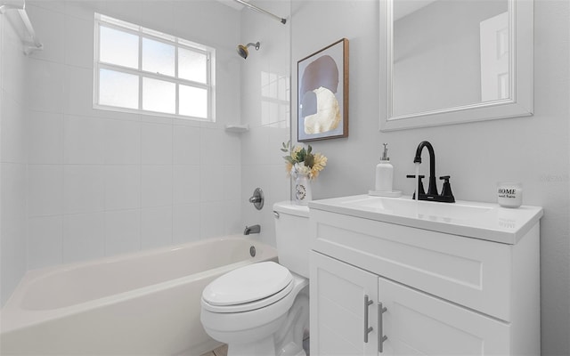 2613 E 113th Ave, Tampa, FL 33612 - full bath featuring toilet, vanity, and shower / bathtub combination