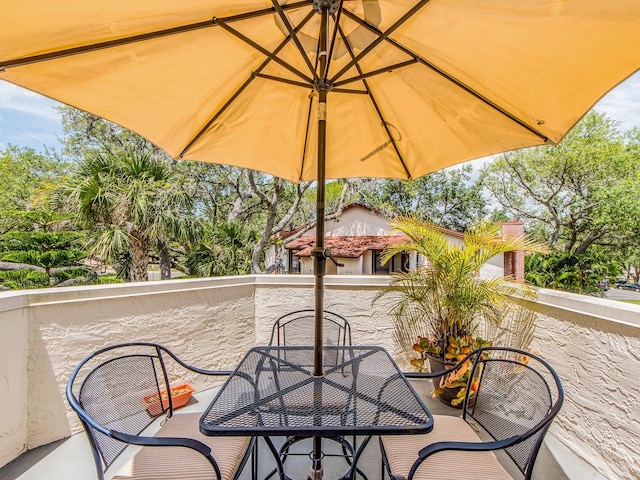 3455 Countryside Blvd Unit 101, Clearwater, FL 33761 - view of patio / terrace featuring outdoor dining area