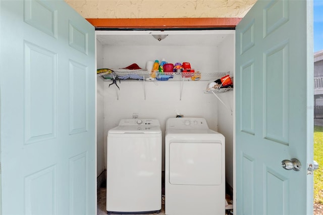 4032 Cortez Dr Unit A, Tampa, FL 33614 - washroom with washing machine and dryer