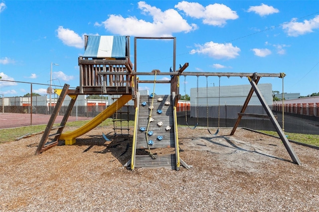 4032 Cortez Dr Unit A, Tampa, FL 33614 - view of play area