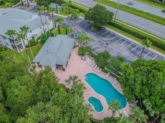 1624 Lullwater Ln, Lutz, FL 33549 - aerial view of a pool