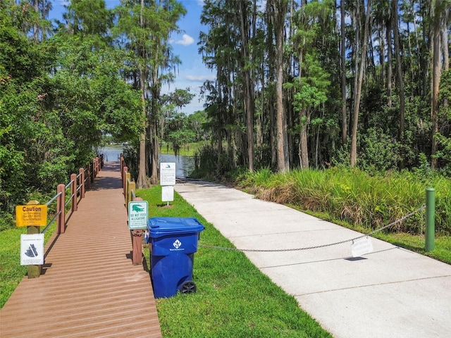 1624 Lullwater Ln, Lutz, FL 33549 - view of surrounding community