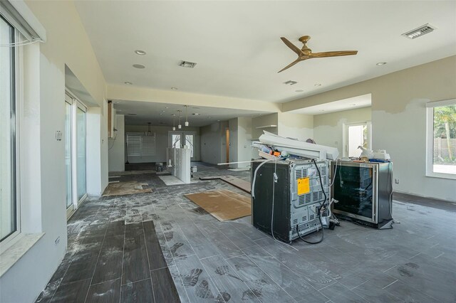 1185 36th Ave NE, Saint Petersburg, FL 33704 - photo 23