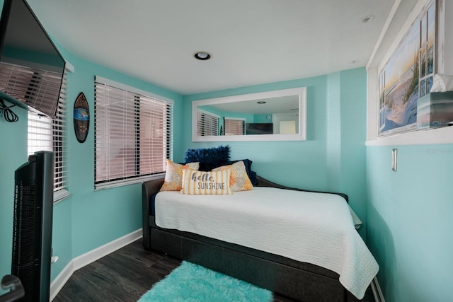 1310 Gulf Blvd Unit 6C, Clearwater Beach, FL 33767 - bedroom featuring wood finished floors, baseboards, and recessed lighting
