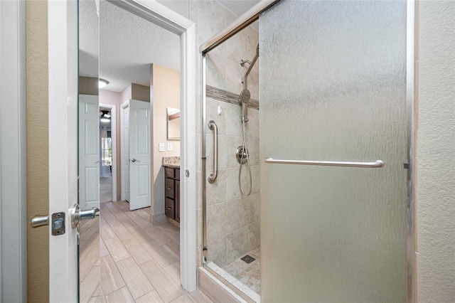 70 Cypress Pl, Oldsmar, FL 34677 - bathroom with a shower stall and vanity