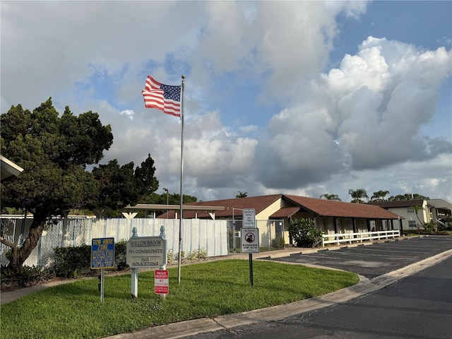 1100 E Bay Dr Unit 96, Largo, FL 33770 - view of building exterior