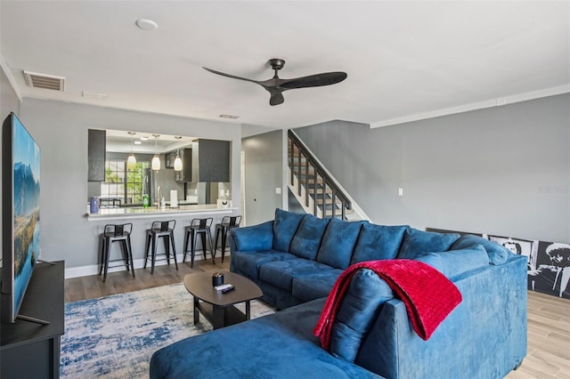 16076 Dawnview Dr, Tampa, FL 33624 - photo 2