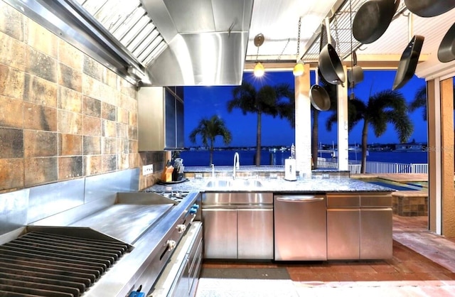 514 Harbor Dr N, Indian Rocks Beach, FL 33785 - view of patio / terrace
