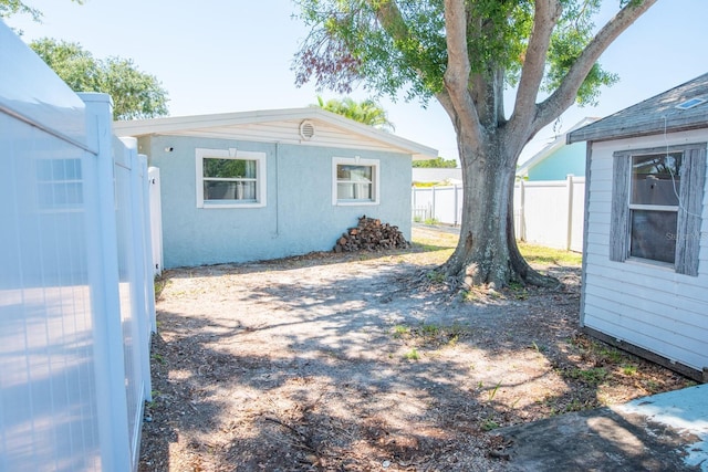 489 Fox Run Trl, Apollo Beach, FL 33572 - view of yard