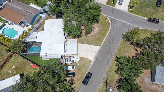 489 Fox Run Trl, Apollo Beach, FL 33572 - drone / aerial view of a pool