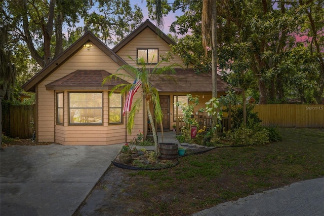 717 E 137th Ave, Tampa, FL 33613 - view of front of house with roof with shingles