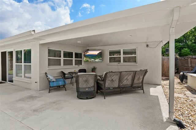 7304 Lakeside Blvd, Tampa, FL 33614 - view of patio with an outdoor hangout area