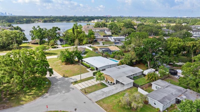 7304 Lakeside Blvd, Tampa, FL 33614 - aerial perspective of suburban area featuring a large body of water