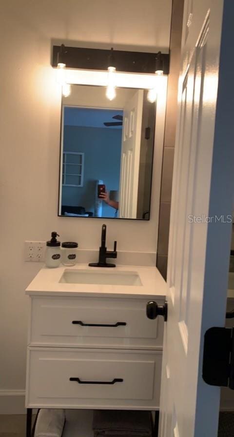 7152 Sandy Ln, Wesley Chapel, FL 33544 - bathroom featuring vanity
