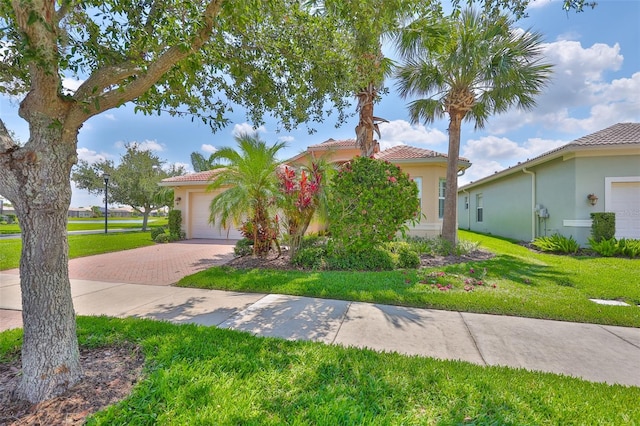 16227 Cape Coral Dr, Wimauma, FL 33598 - photo 1