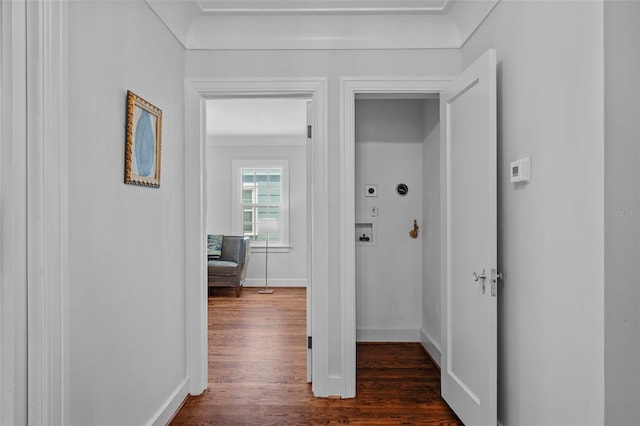 475 28th Ave N, Saint Petersburg, FL 33704 - corridor with dark wood-style flooring and baseboards