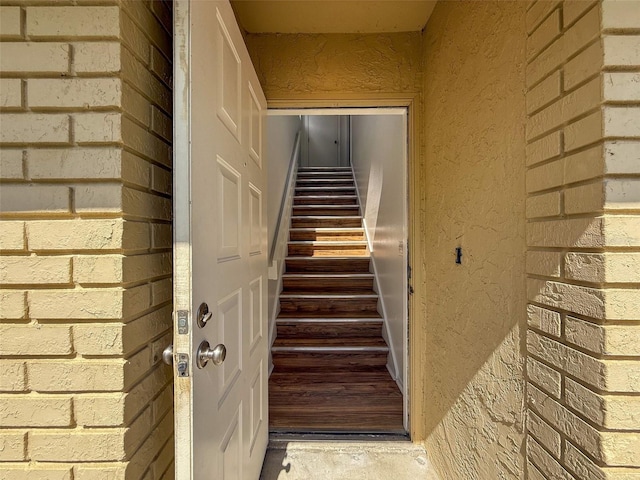 507 E Curlew Pl, Tarpon Springs, FL 34689 - view of stairs