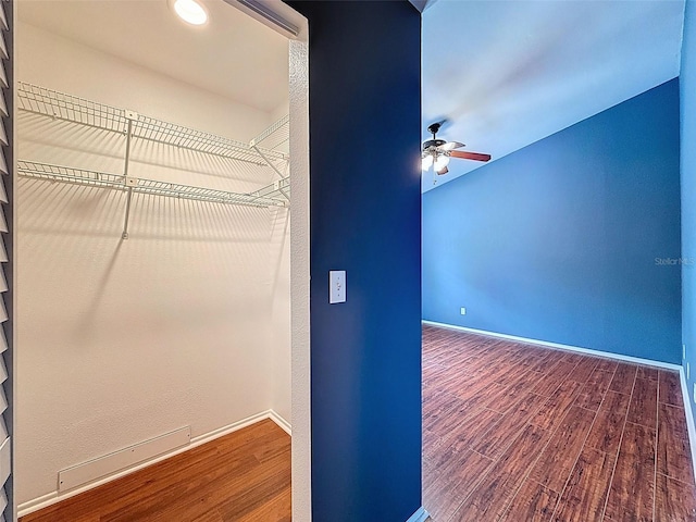 507 E Curlew Pl, Tarpon Springs, FL 34689 - view of closet