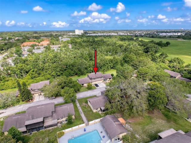 507 E Curlew Pl, Tarpon Springs, FL 34689 - drone / aerial view of a pool
