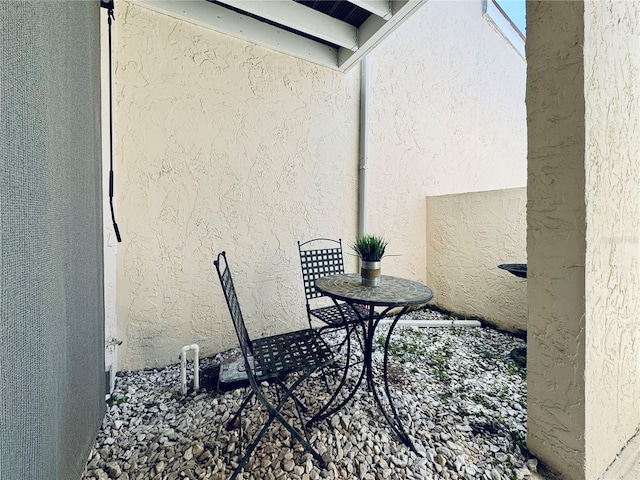 4360 Outrigger Ln, Tampa, FL 33615 - view of balcony