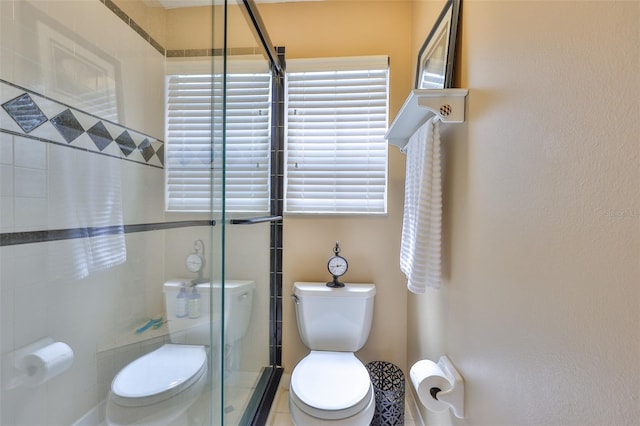 3053 S Concordia Ave Unit A, Tampa, FL 33629 - bathroom featuring toilet and tiled shower