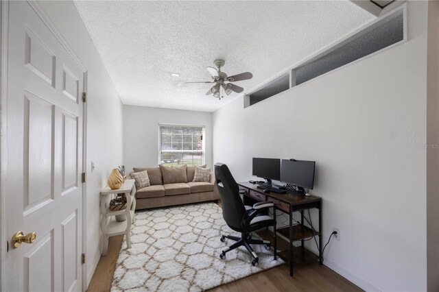 5933 Carina Trce, Wesley Chapel, FL 33545 - photo 33