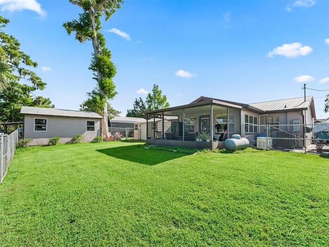 718 Crk 467, Lake Panasoffkee, FL 33538 - view of yard featuring a sunroom and central air condition unit