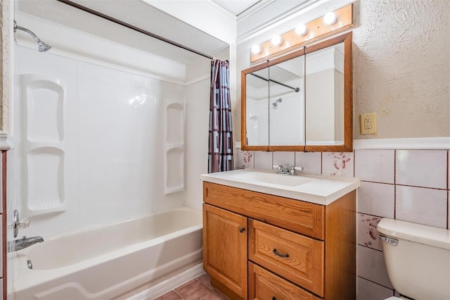 7347 Pulsar St, New Port Richey, FL 34652 - bathroom with vanity, toilet, shower / bath combination with curtain, and tile patterned flooring