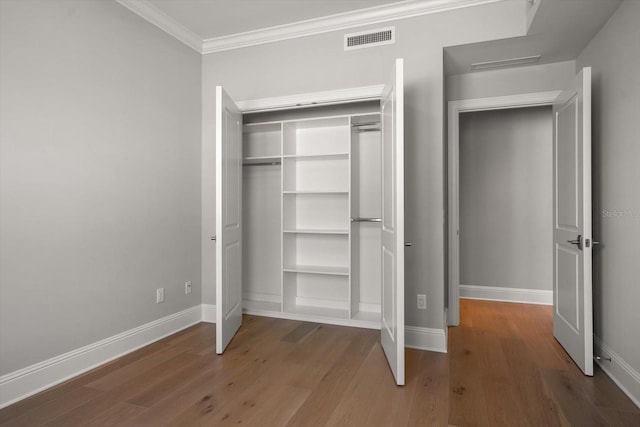 12 Country Club Ln, Belleair, FL 33756 - view of closet