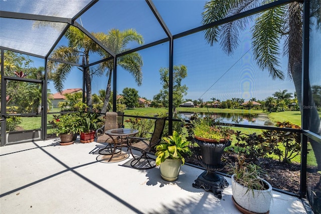 347 Cockle Shell Loop, Apollo Beach, FL 33572 - sunroom featuring a water view and healthy amount of natural light