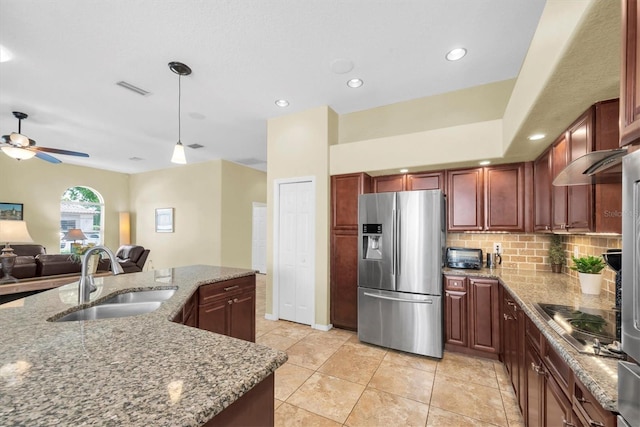 137 Woodcreek Dr E, Safety Harbor, FL 34695 - photo 16