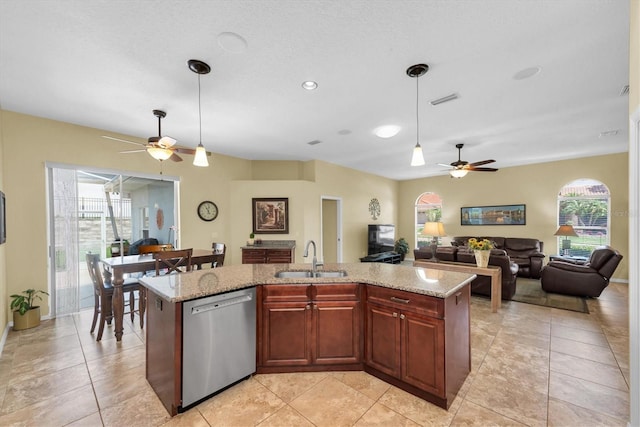 137 Woodcreek Dr E, Safety Harbor, FL 34695 - photo 17