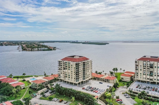 6322 Palma Del Mar Blvd S Unit 1107, Saint Petersburg, FL 33715 - aerial view of a large body of water and apartment complex