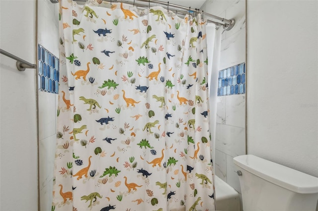 4400 Helena St NE, Saint Petersburg, FL 33703 - full bath with toilet and shower / bath combo with shower curtain
