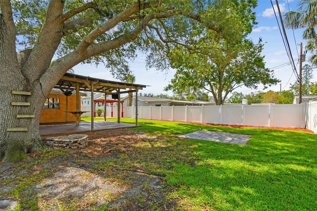 4400 Helena St NE, Saint Petersburg, FL 33703 - view of yard featuring a patio area and a ceiling fan